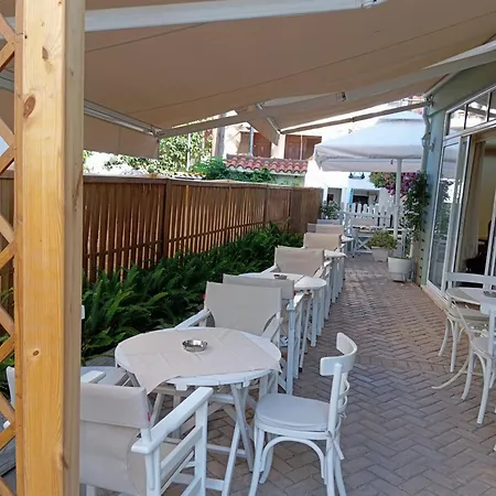 Nikos House 2* Nikiti (Sithonia)