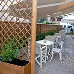 Nikos House 2*