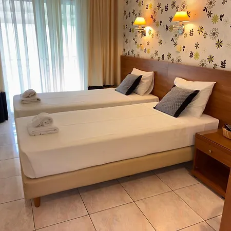 Nikos House 2*