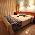 شقة فندقية Nikos House 2*