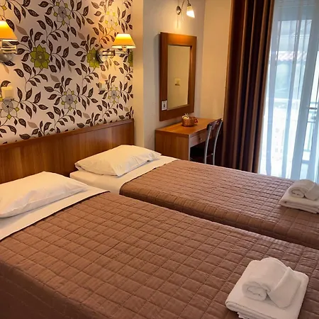Aparthotel Nikos House 2*