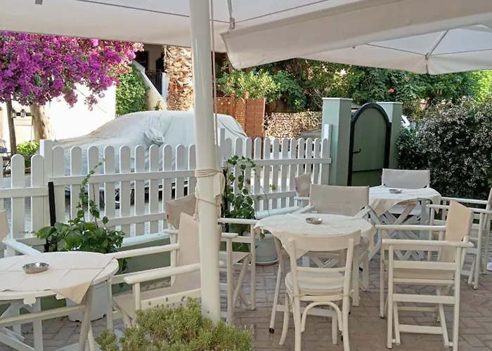 Nikos House 公寓式酒店